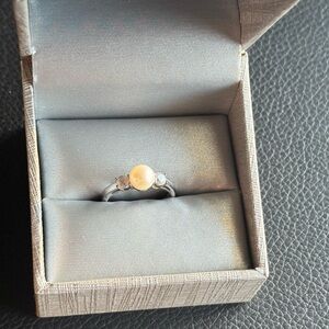 Zales Silver Pearl Ring